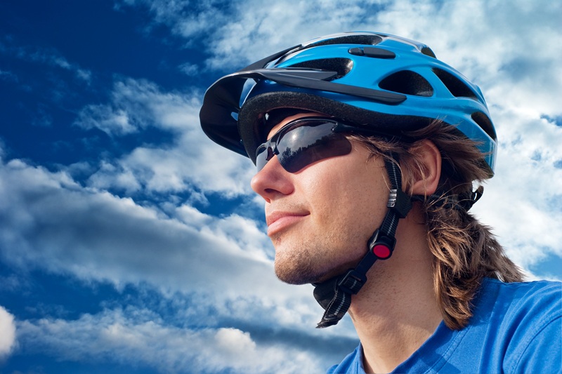 13 Benefits of Prescription Sports Glasses for Active Canadians