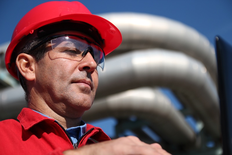 Choosing the Right Prescription Safety Glasses: A Complete Guide